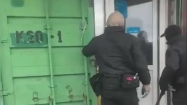 Находящийся под следствием новосибирский бизнесмен повторно попался на сбыте нелегально...