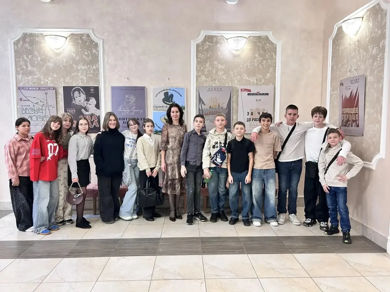 МЫ В ТЕАТРЕ