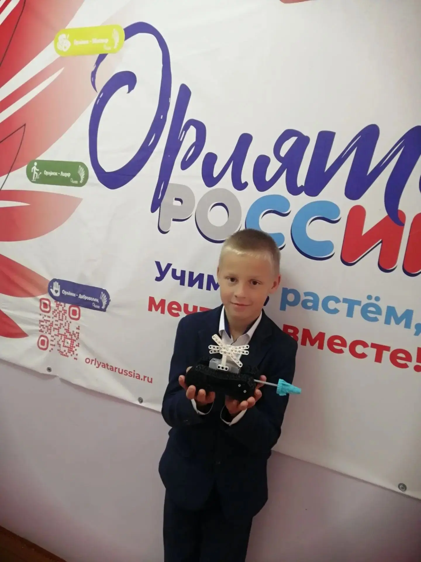 На занятиях по робототехнике скучать просто некогда! 🤖⚡️Пока за окном обычные будни, в...
