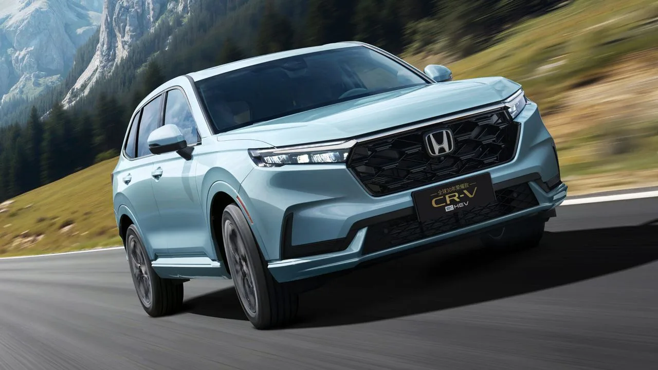 🔑 В Россию привезли сотни надежных кроссоверов Honda. Сколько теперь стоят новые CR-V ...