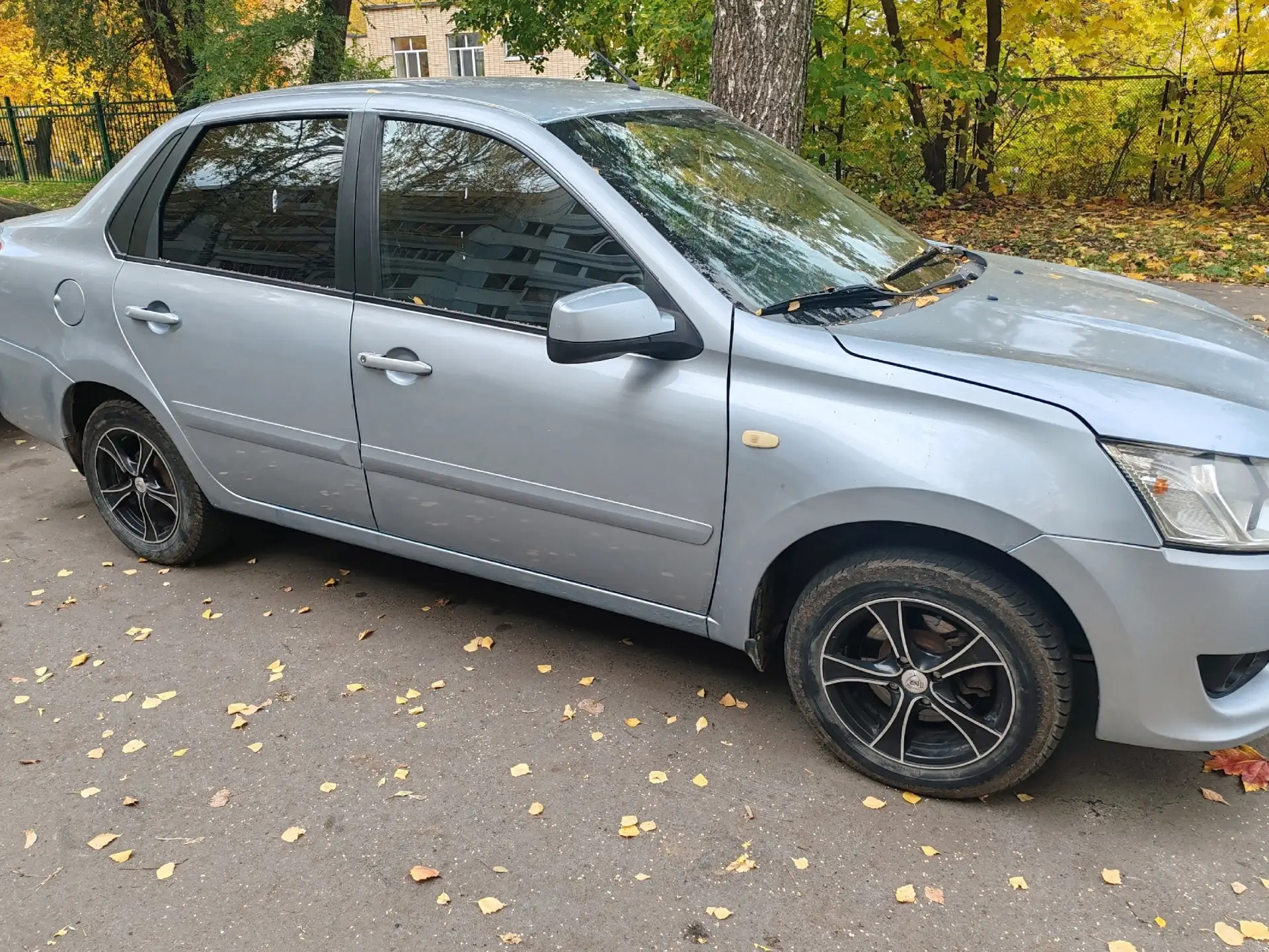 Продаю датсун 2015год, одни хозяин. Есть штатная музыка, сигнализация,фаркоп, рабочий к...