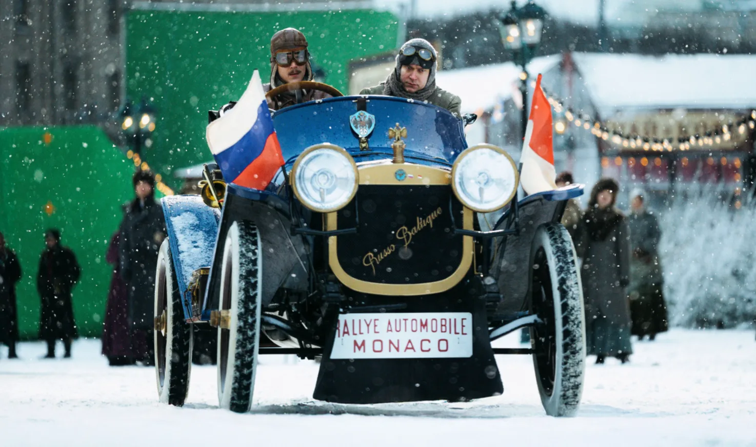 Подкупающее кино о безумцах и машине «Руссо-Балт». Почему фильм «Битва моторов» будит в...