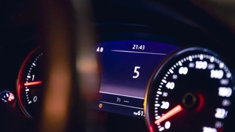 Нештрафуемый порог скорости хотят ужать с 20 до 5 км/ч