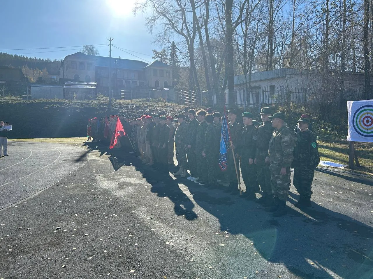 ДЕСЯТКИ ШКОЛЬНИКОВ И СТУДЕНТОВ СОБРАЛА ЭСТАФЕТА В БАКАЛЕ