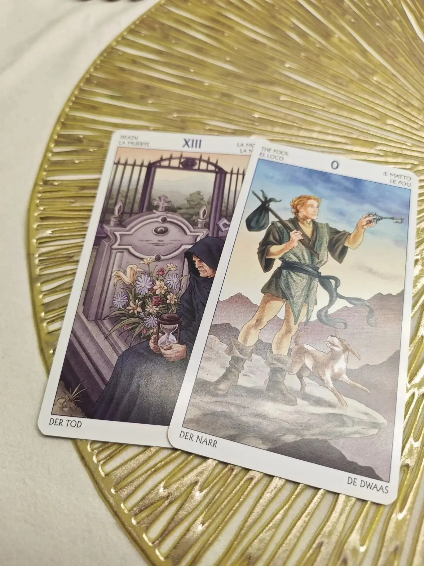 🔮 ВАРИАНТ №1 — СМЕРТЬ + ШУТ