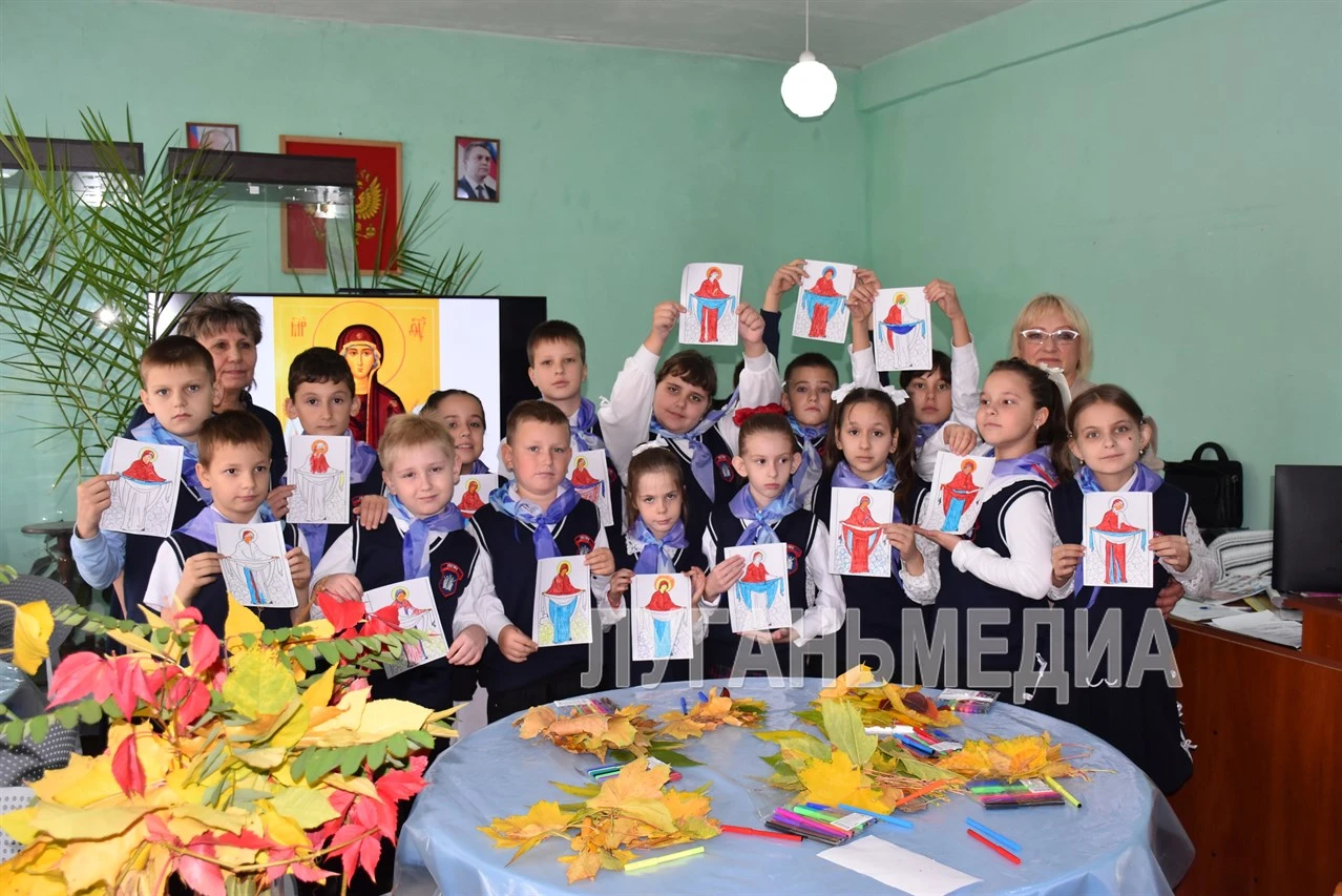 ✝️ В Кировском городском музее встретили великий православный праздник Покрова Пресвято...