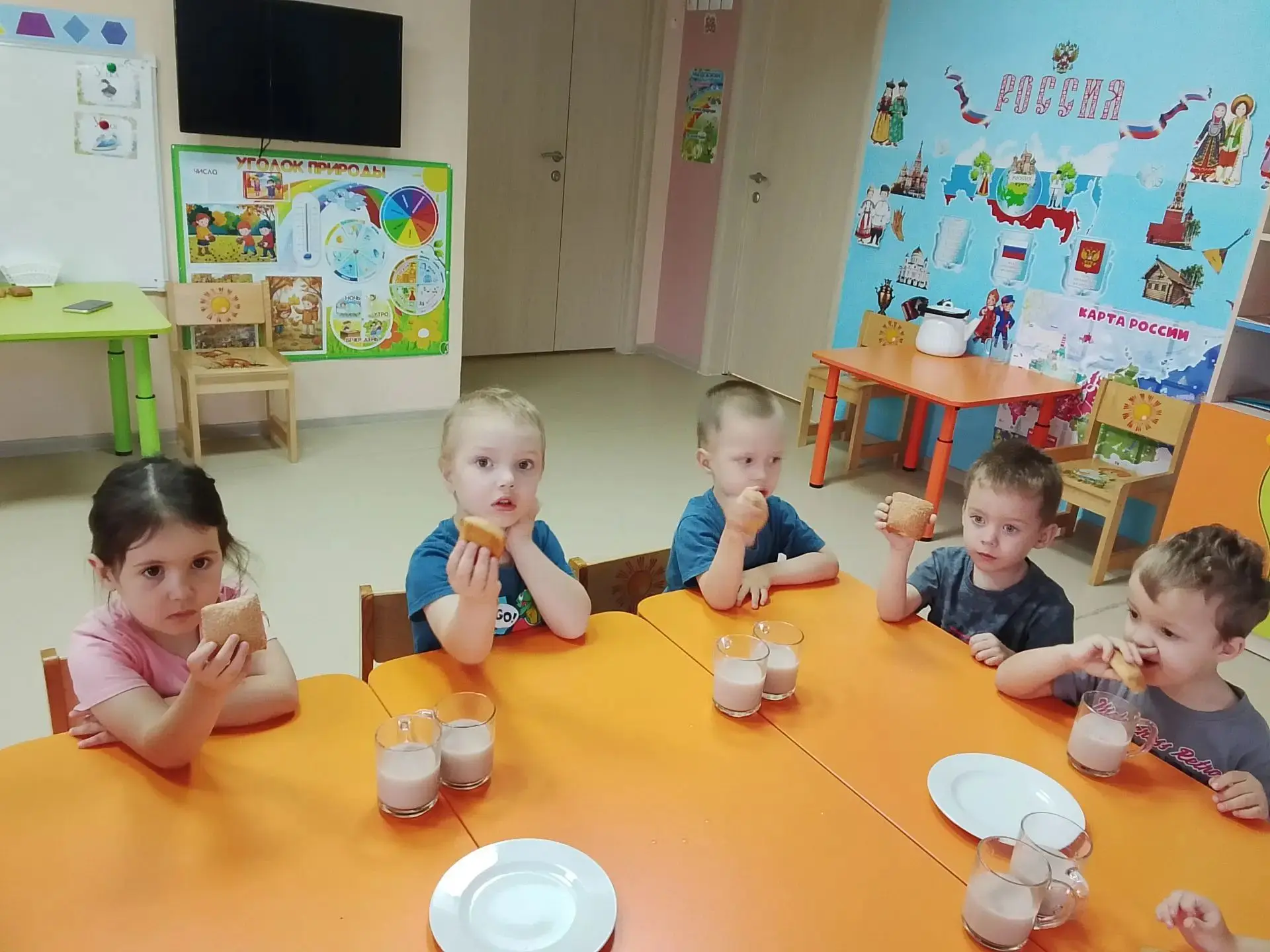 🥐 «Путешествие молочного коржика»: экскурсия на кухню в детском саду!