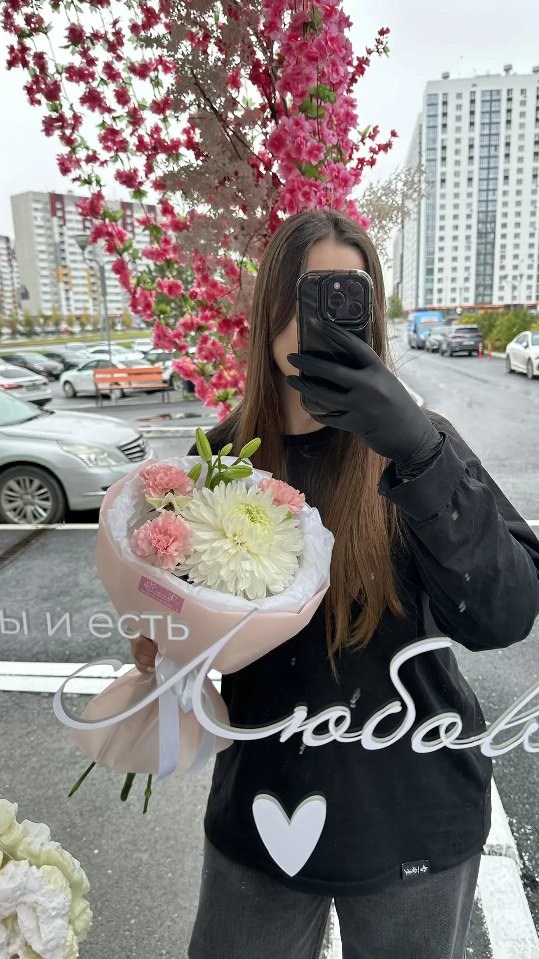 Собрали для вас и маленькие букеты-комплименты для мамы, любимой, подруги или коллеги 🍬