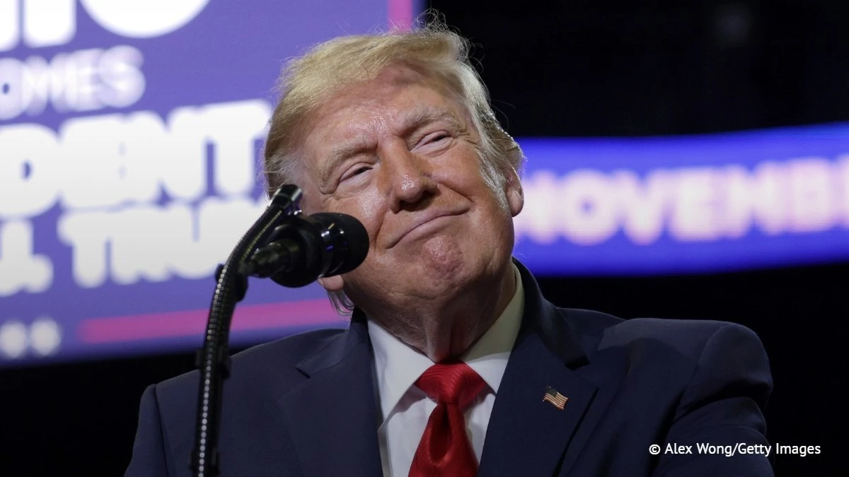 "Я просто развлекался перед СМИ". Трамп пошутил о серьезных проблемах со своим здоровьем.