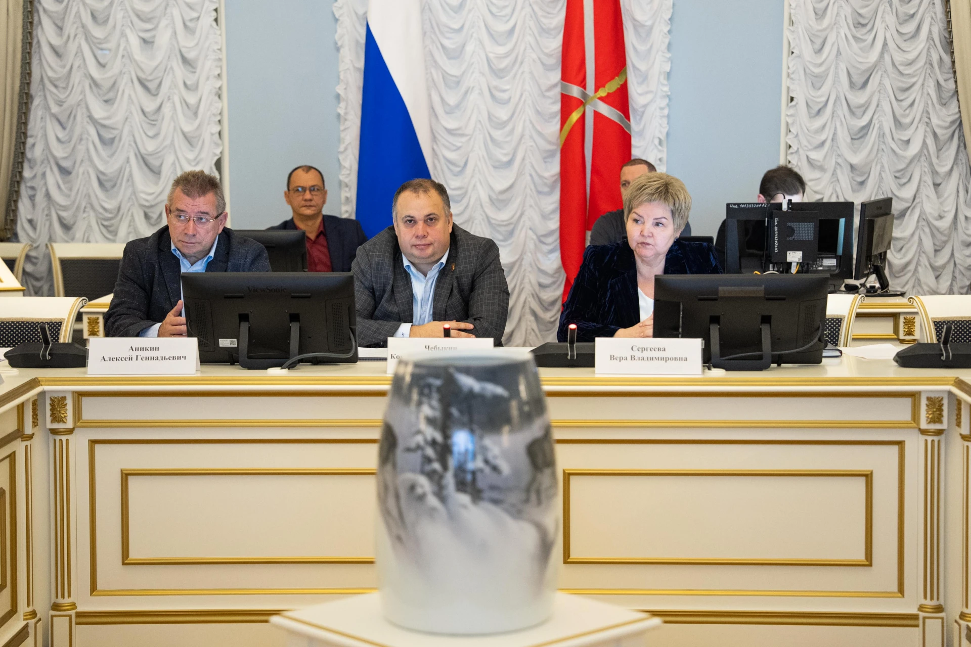 Законопроект о повышении штрафов за неоплату парковок вызвал дискуссию в петербургском ...