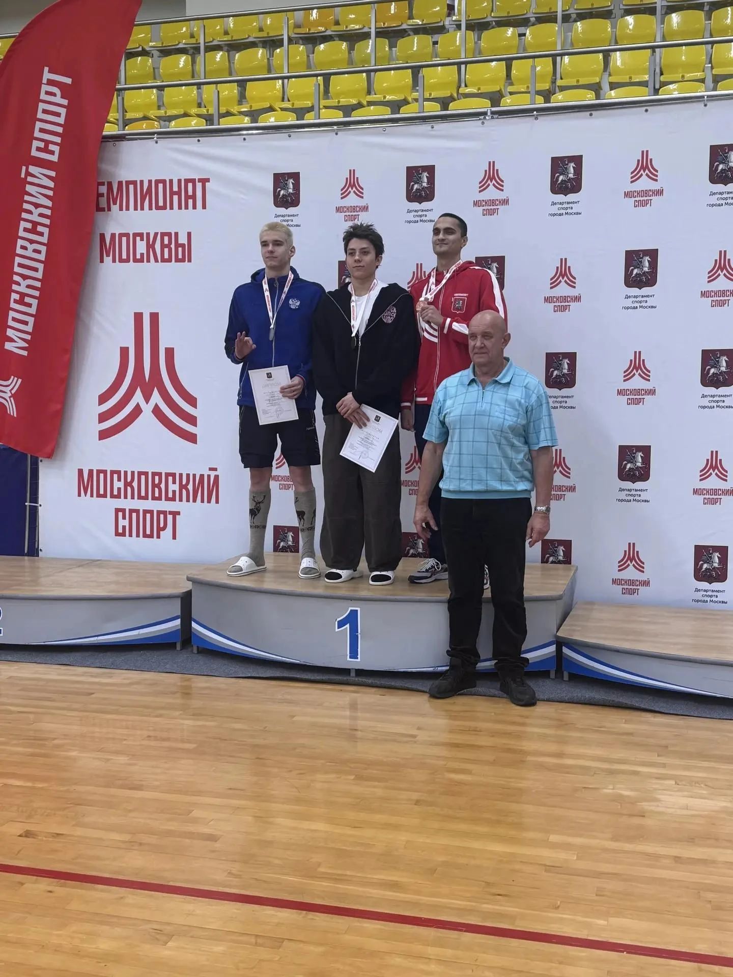 🏊‍♀️🏊‍♂️ Пловцы «Юности Москвы» продолжают покорять подиум столичного чемпионата