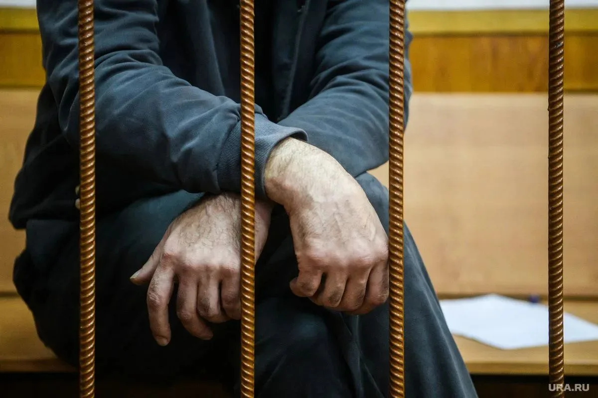🚨 Забил на ЖКХ, развел кумовство: чиновника из ХМАО будут судить за коррупцию