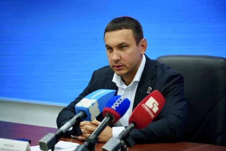 Максим Иванов стал зампредом комитета Госдумы