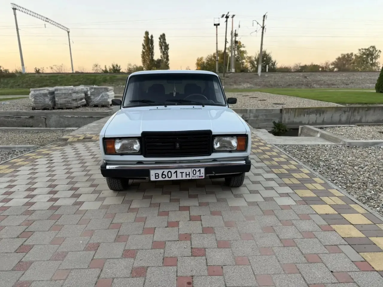 2005год! Не гнилая не ржавая! Мотор коробка ходовая все отлично! Газ узаконен с отметко...