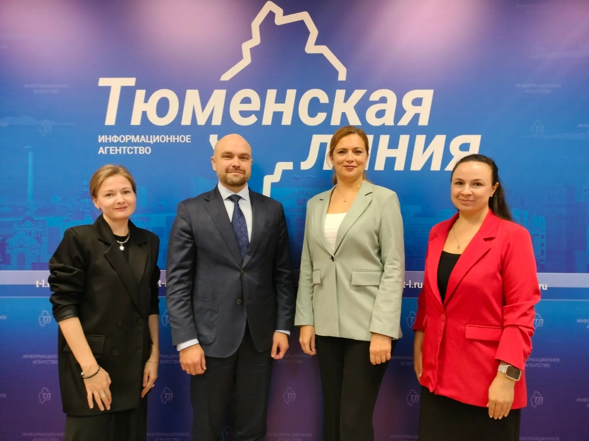 ✍В пресс-центре Информационного агентства "Тюменская линия" состоялась пресс-конференци...