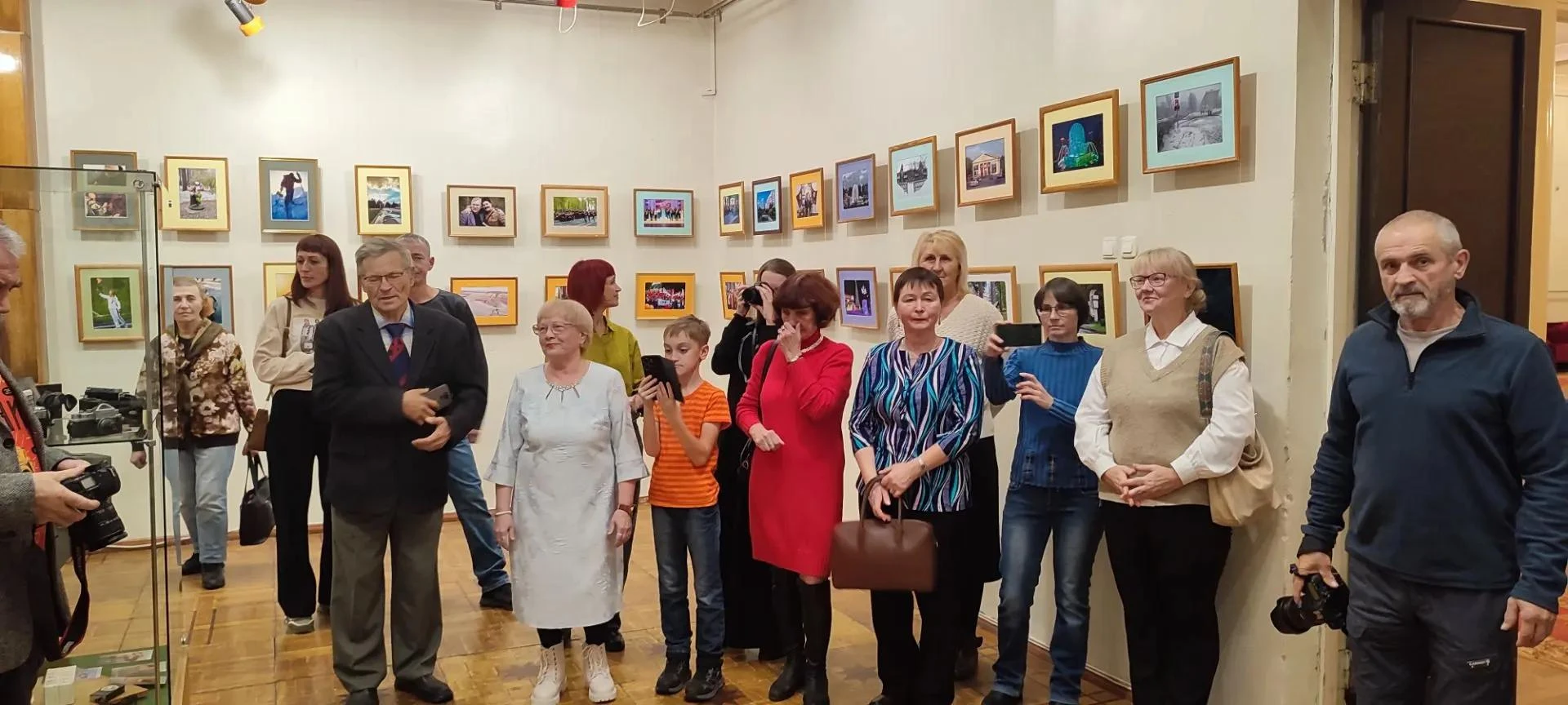 📸 Открытие выставки фотоклуба «Юпитер»: взгляд, который остаётся в памяти