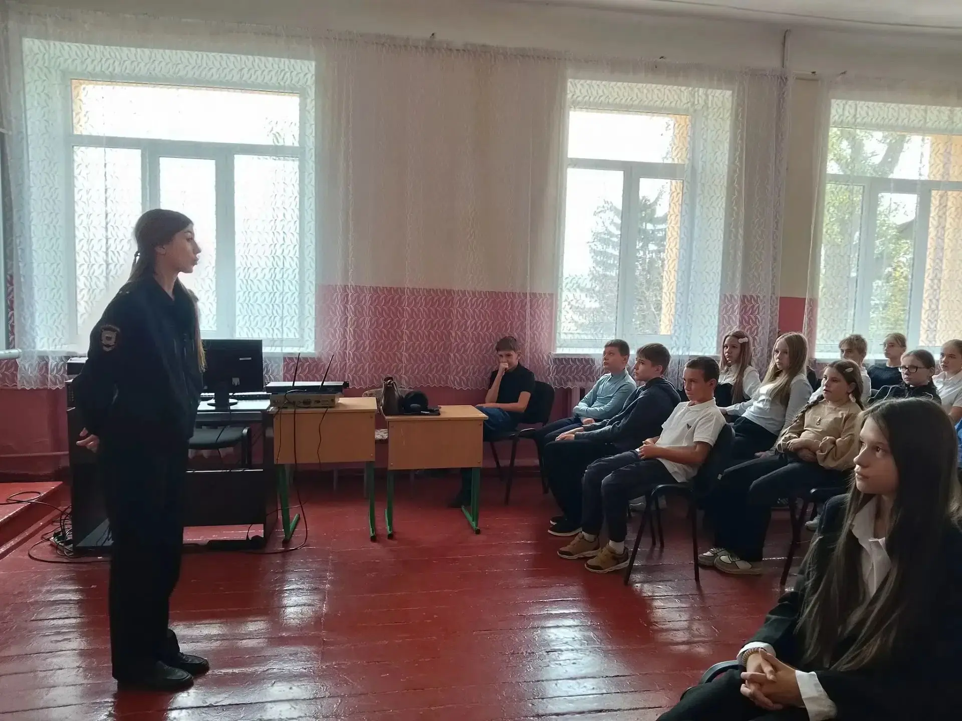 ⭐️ Сотрудники ПДН проводят профилактические встречи в образовательных учреждениях