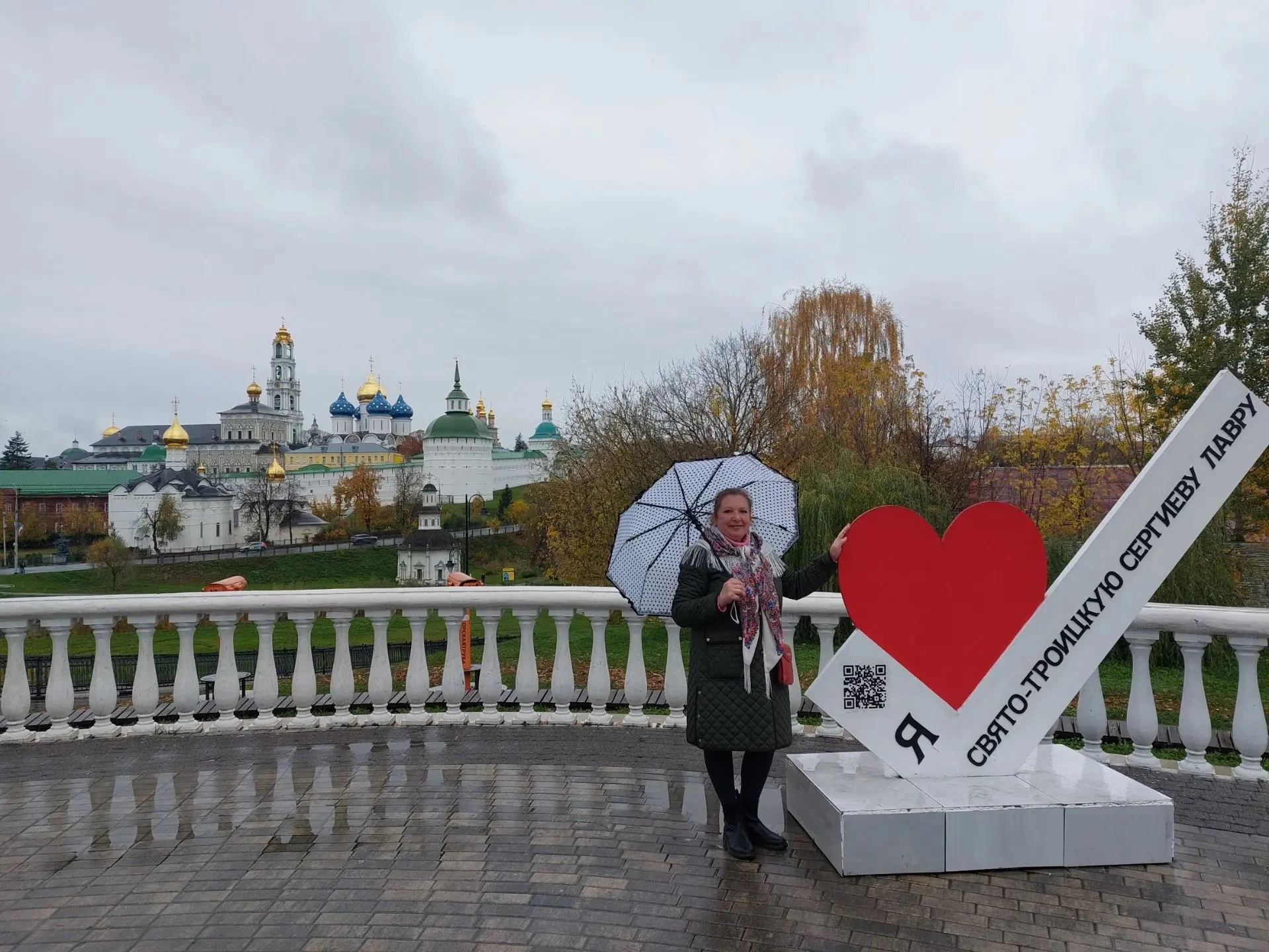 Семья Двинских поздравила бойцов 1430 гвардейского полка с праздником Покрова Пресвятой...