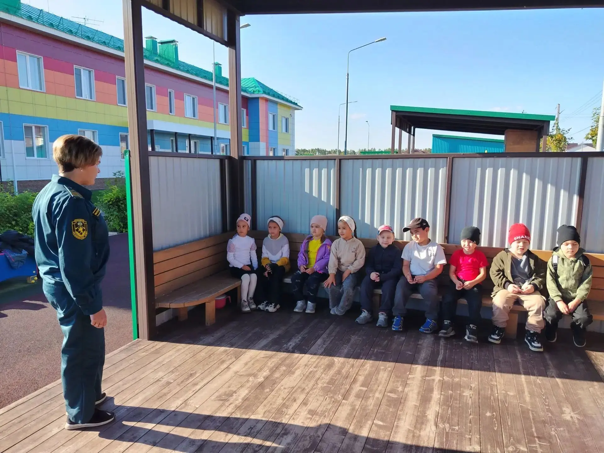 В нашем детском саду прошло тематическое занятие по противопожарной безопасности. Прове...