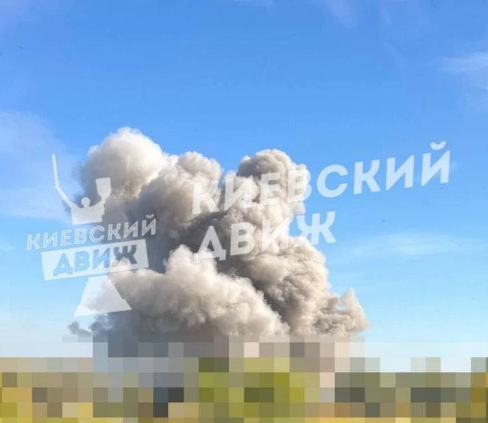 ⚡️ В Киеве слышны взрывы, сообщается об ударах баллистическими ракетами, — украинские СМИ.