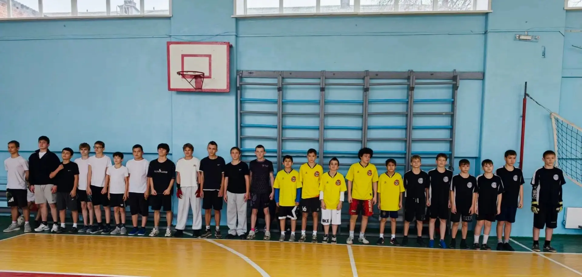 ⚽ МАОУ «СОШ №81 имени Евгения Ивановича Стародуб» — бронзовые призёры! ⚽