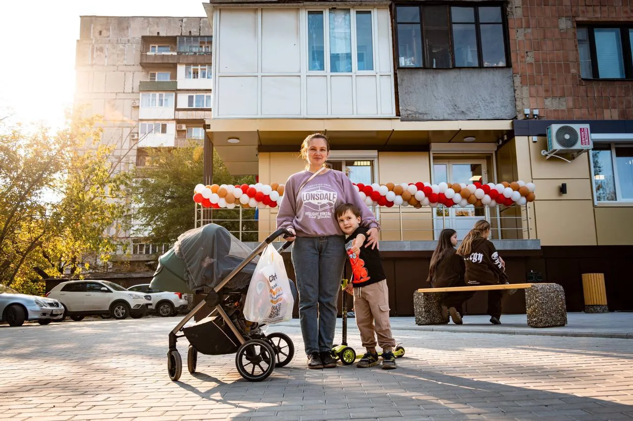 В микрорайоне Азотный в Донецке открылось отделение МФЦ на шесть окон приёма