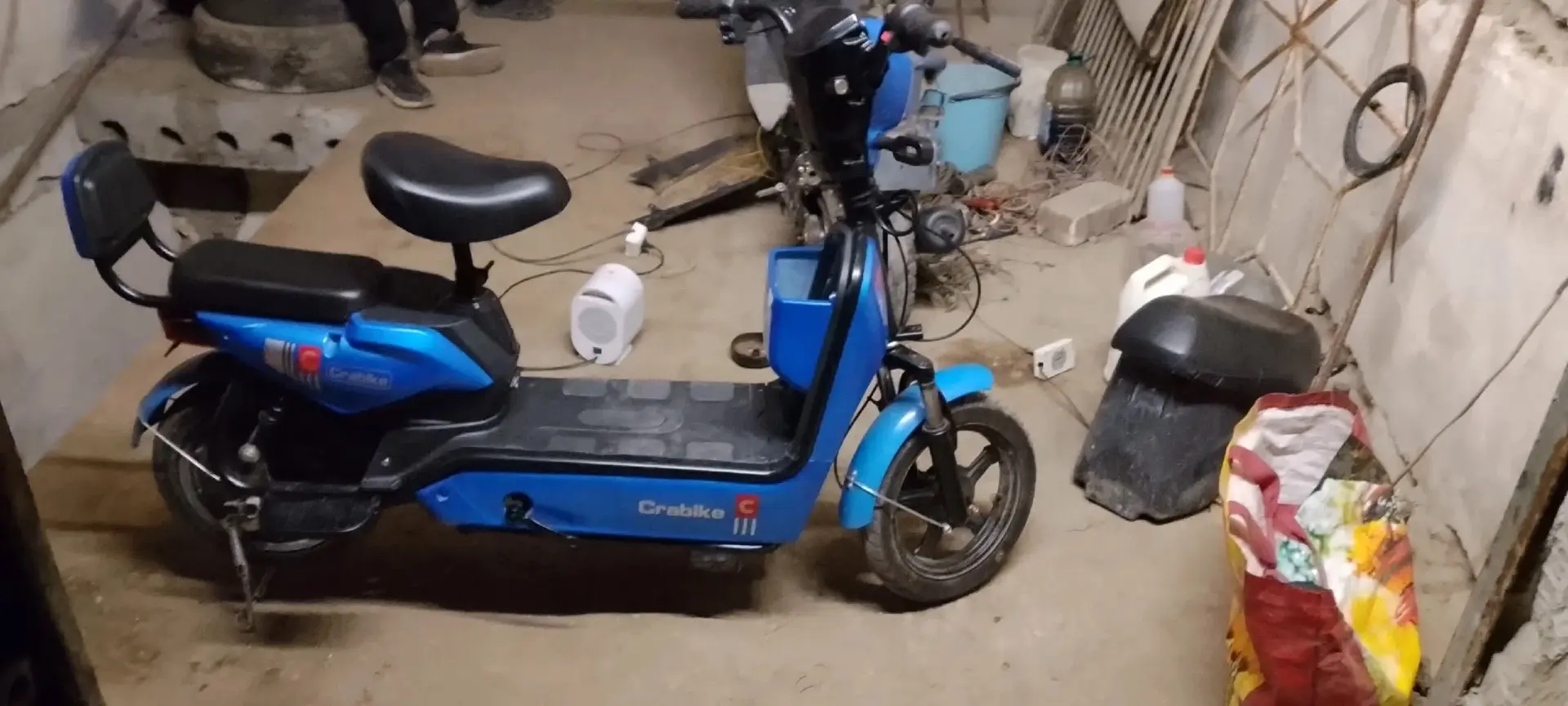 Продам электро скутер sk8