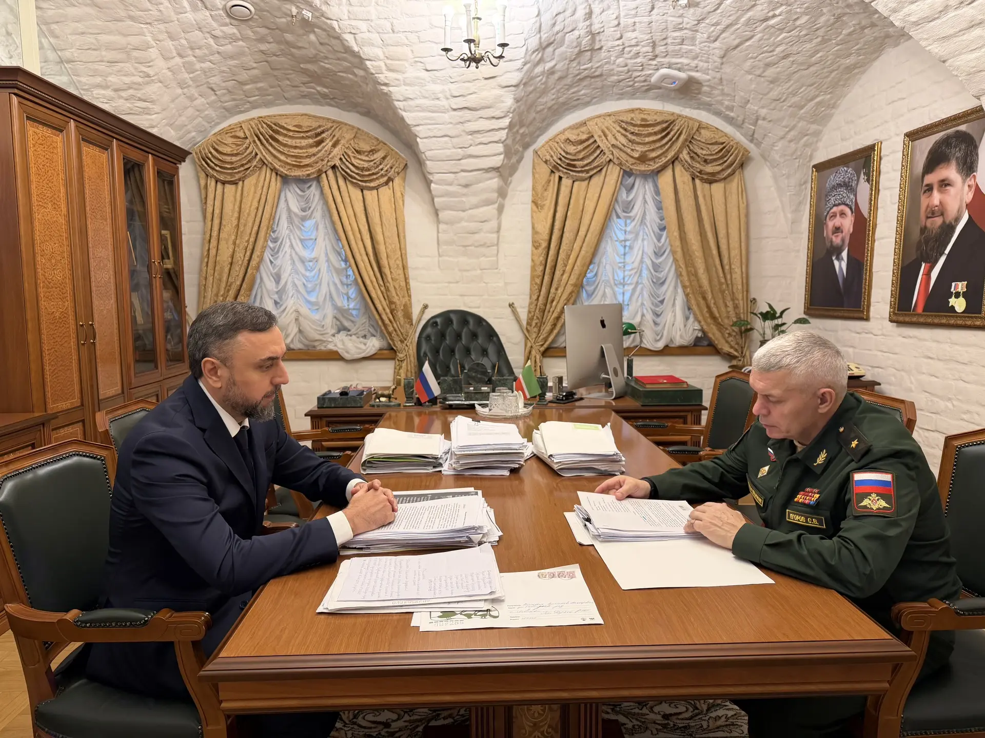 В Государственной Думе провёл рабочую встречу с Сергеем Егоровым, генералом Министерств...