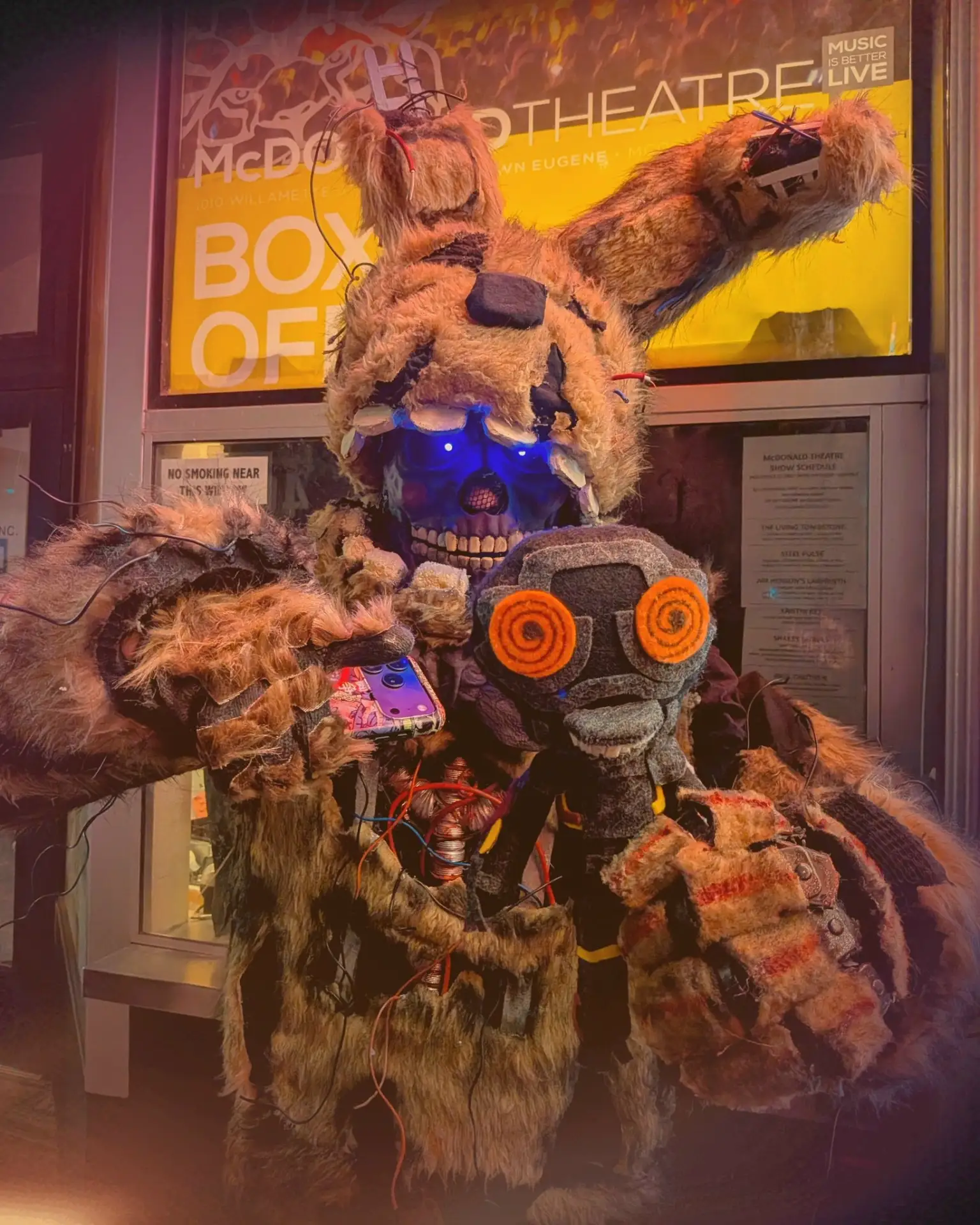#Cosplay@fnaf_official1