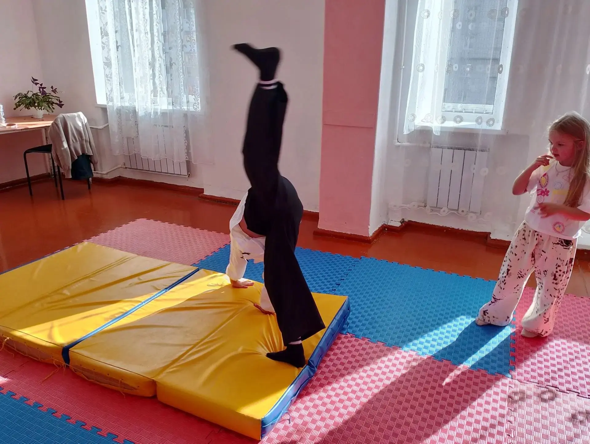 💃 В группе дневного пребывания — зажигательная танцевальная аэробика! 🔥
