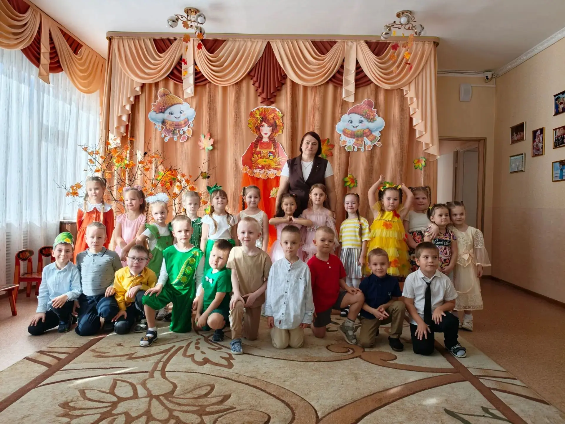 🎉🎉🎉 Радостный и яркий праздник Осени прошёл в старшей группе #5! 🎉🎉🎉