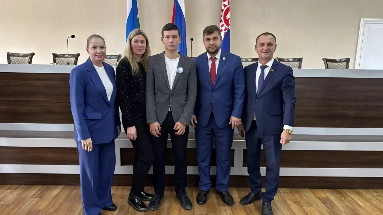 Сегодня, 16 октября, в администрации Серовского муниципального округа состоялось торжес...