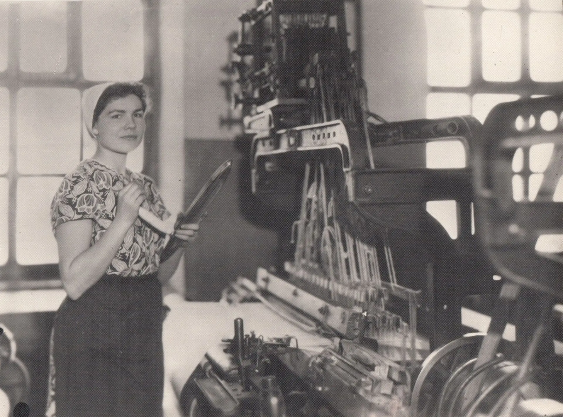 Косарева Антонина Леонтьевна – ткачиха фабрики «Шуйский пролетарий», 1963 год.