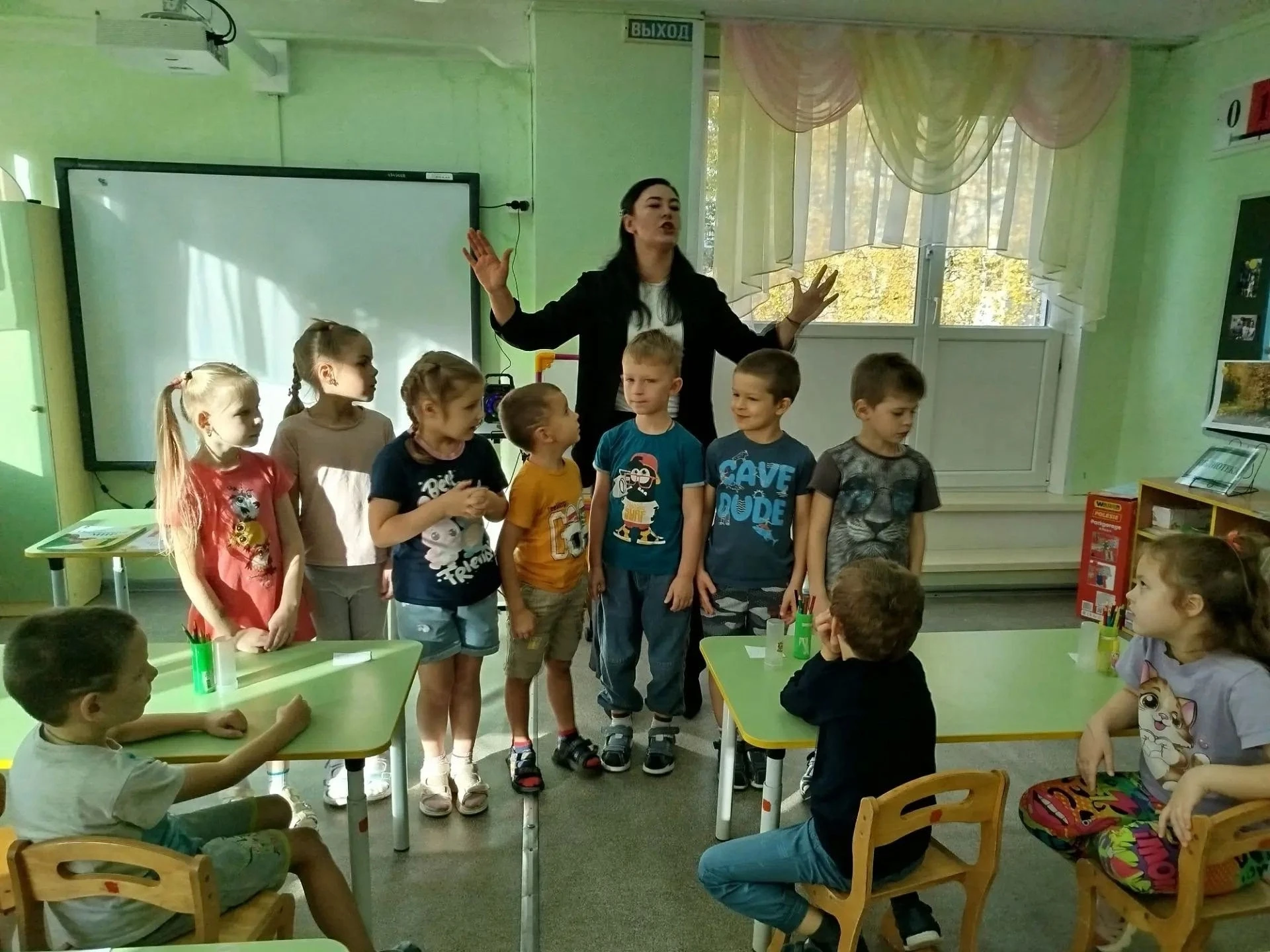 ... Учителям,