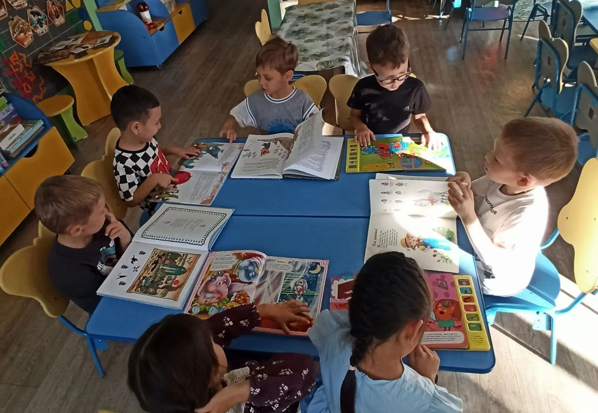 📚 Утро начинается с важного!
