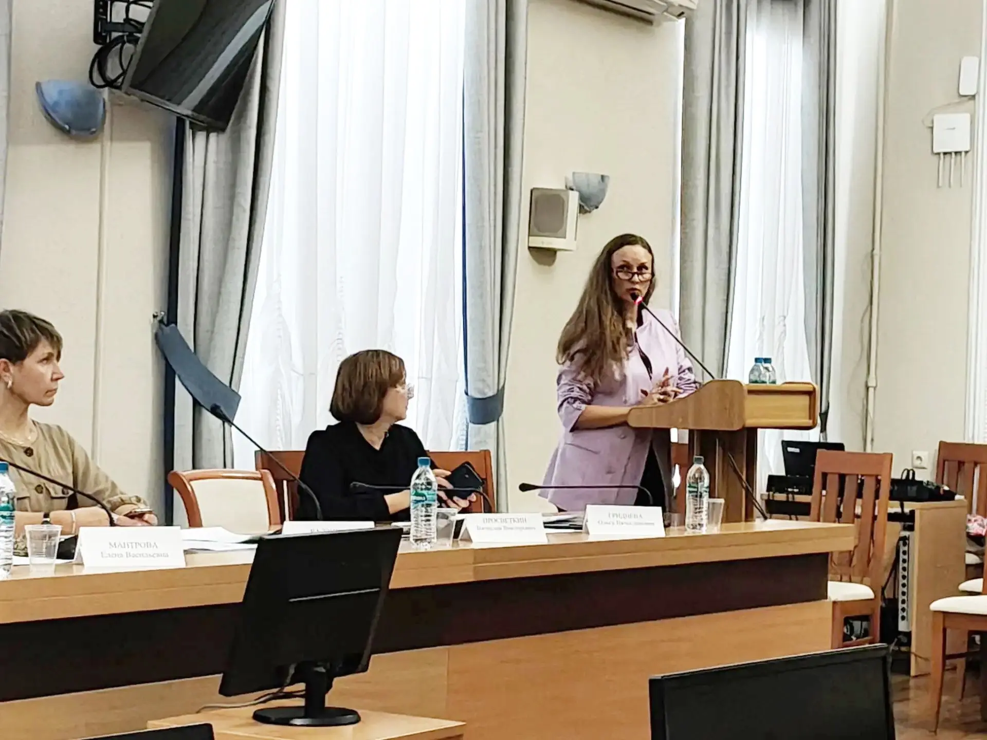 В Севастополе внедряются современные механизмы социальной защиты семейных работников. П...