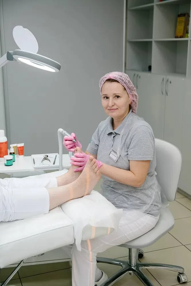 👣 Трещины между пальцами — почему они появляются?