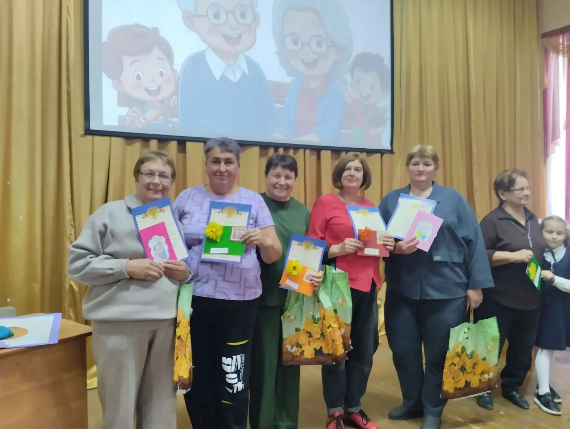 1 октября   в День людей почтенного возраста прошла конкурсно - музыкальная программа "...