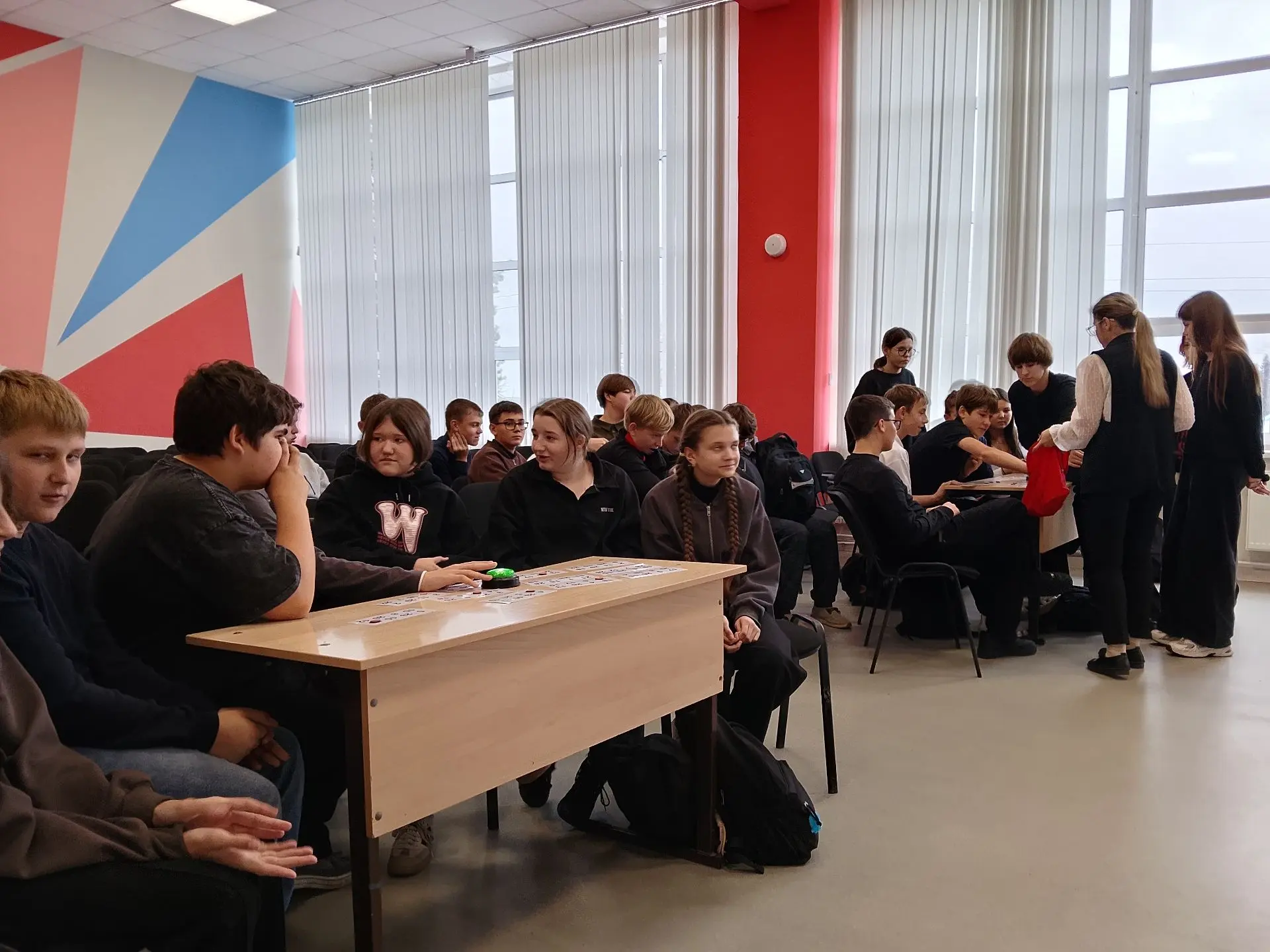 8 октября в рамках программы по продвижению чтения сотрудники Колосовской модельной биб...