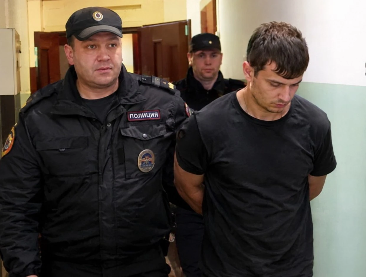 Свидание закончилось для москвича угрозами, потерей денег и паспорта.