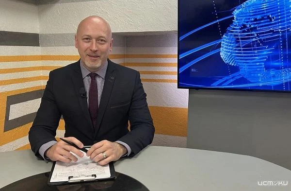 ↗️ Андрей Клычков провел очередной прямой эфир. Пожар по соседству стал причиной эвкуац...