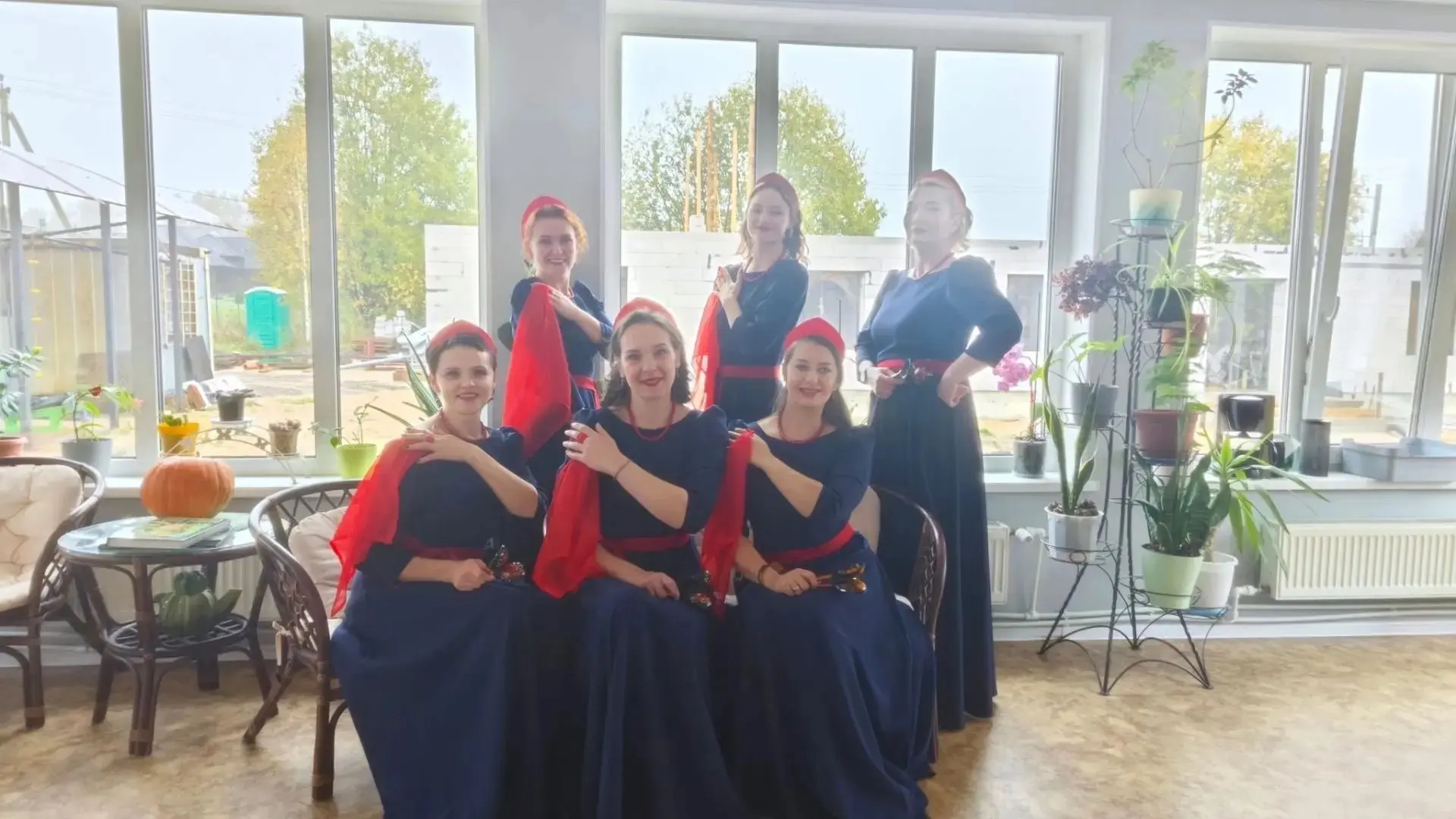 🎶 Ансамбль «Ложки на ладошке» устроил музыкальный сюрприз! 💛