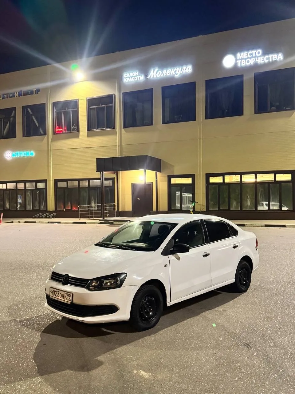 VW Polo 2011 год, 230к пробег, автотека зеленая могу скинуть, были небольшие ДТП, не та...