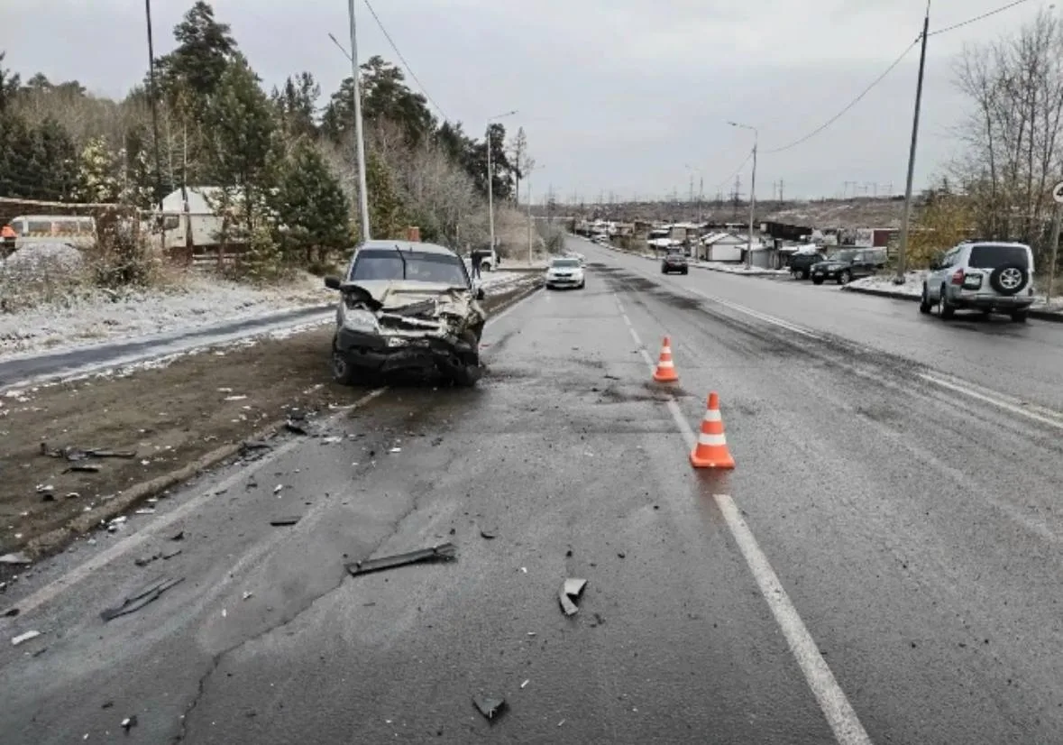 36-летний водитель «Mitsubishi Pajero» не справился с управлением у дома № 42 по улице ...