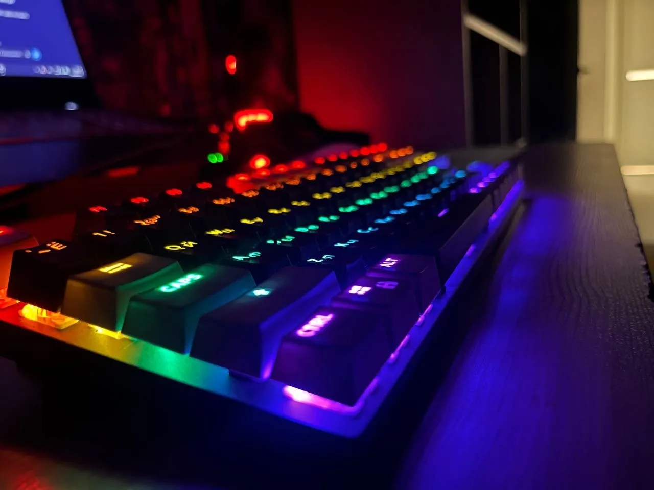 Игровая механическая клавиатура Oklick K600X.