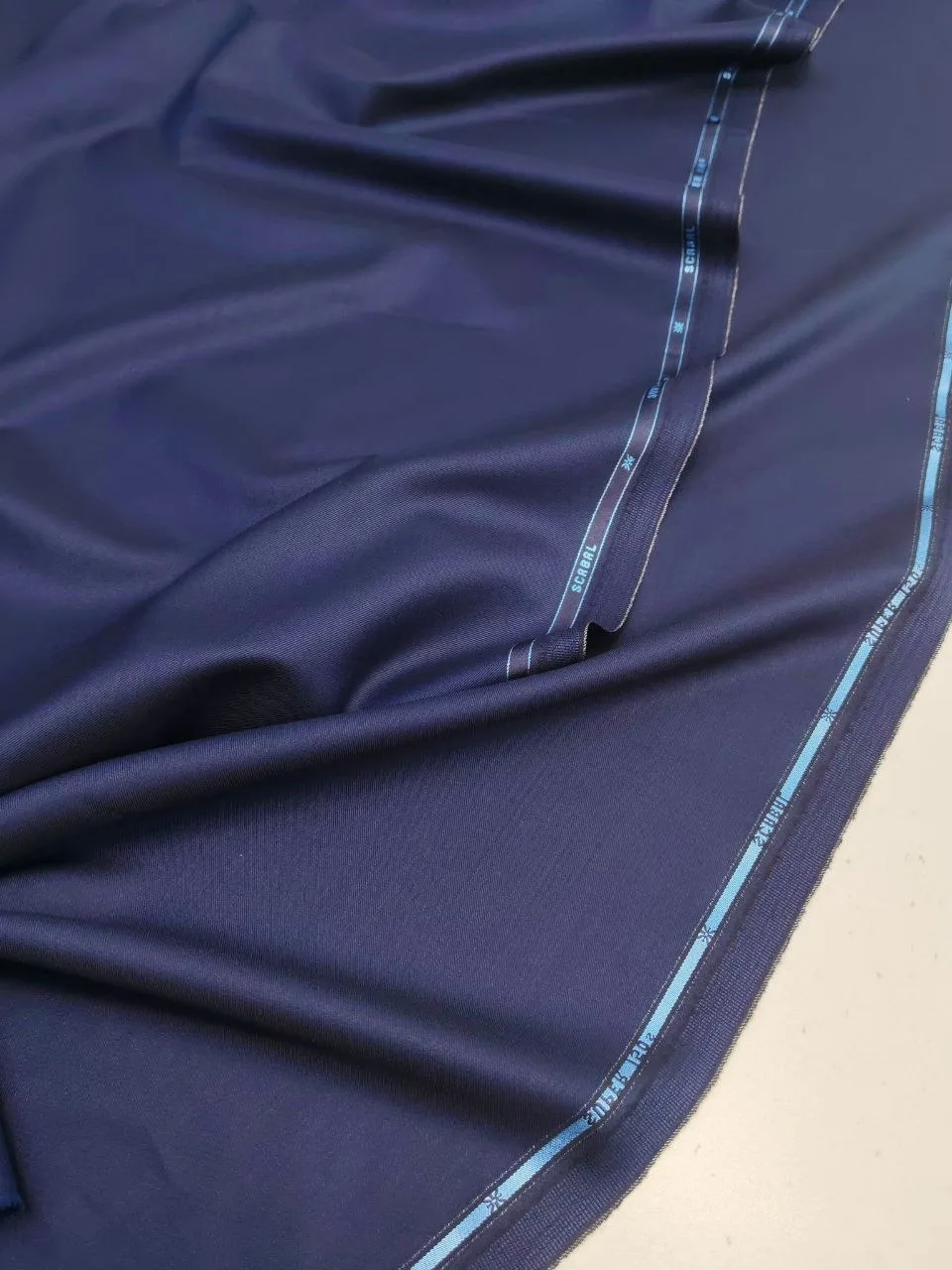 Отрезы по Спеццене люксовых производителей Vitale Barbеris Canonico, Marlane, Scabal, C...