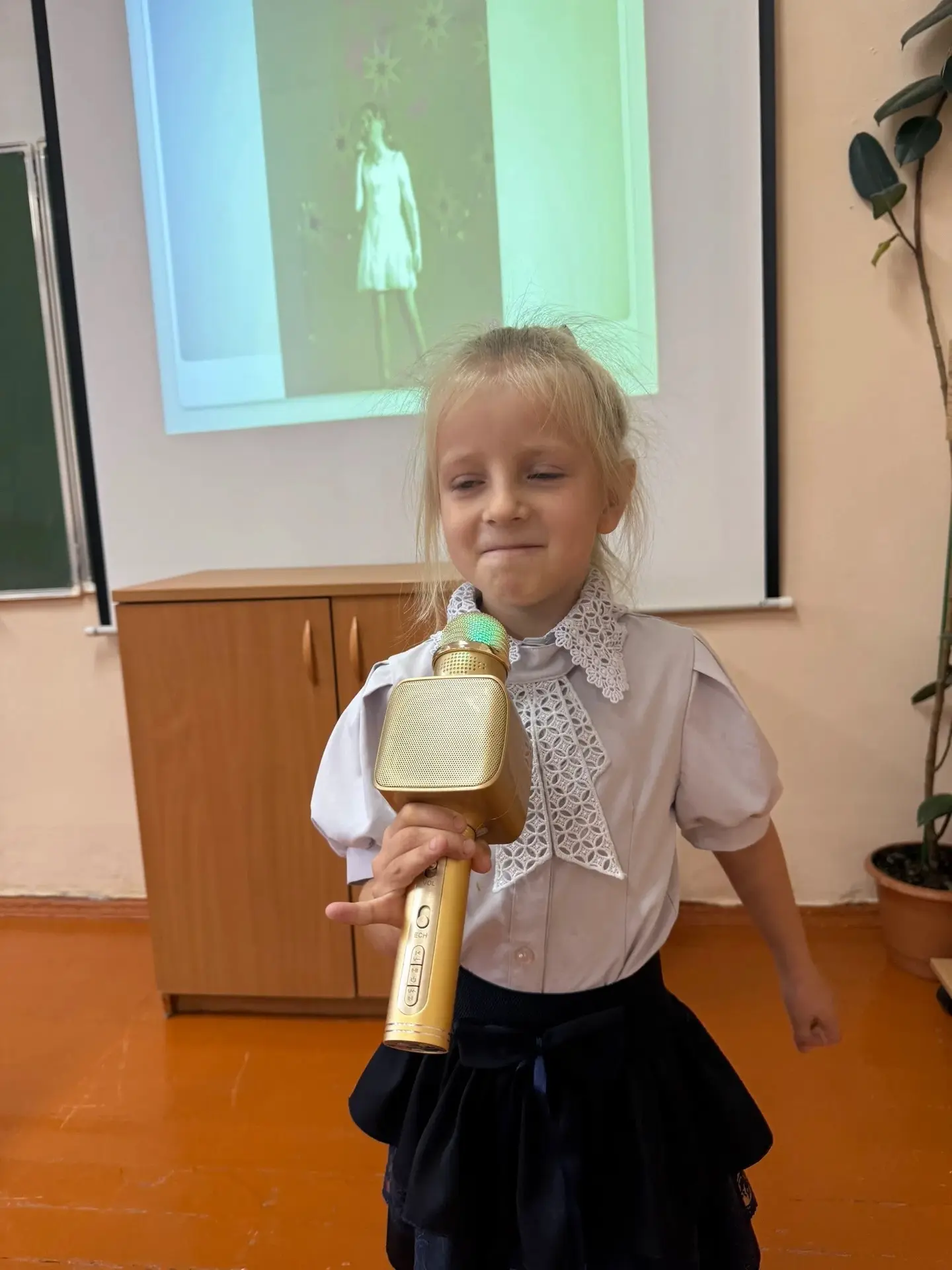 Юбилейный урок в 1 «А» и 3 «Б» классах: 70 лет нашей любимой школе!