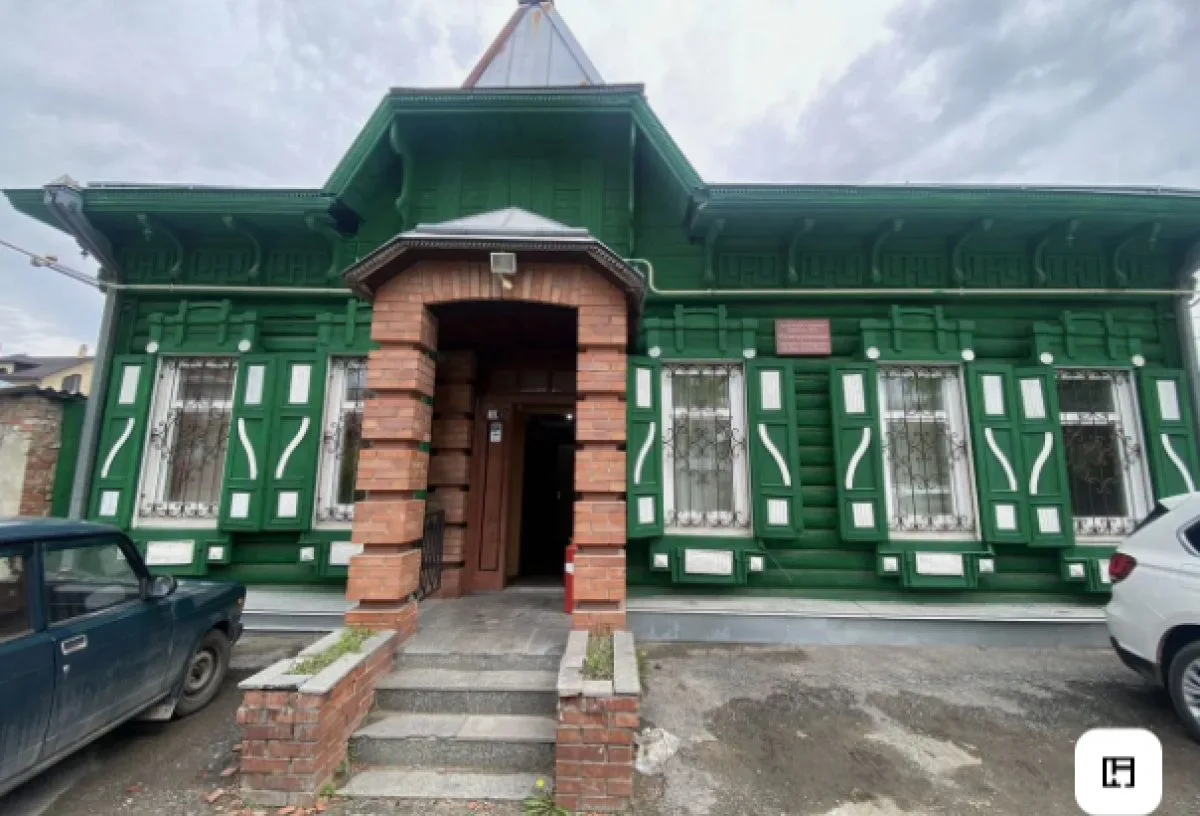 🏚️ В Омске продают исторический дом 1910 года за 13 миллионов рублей