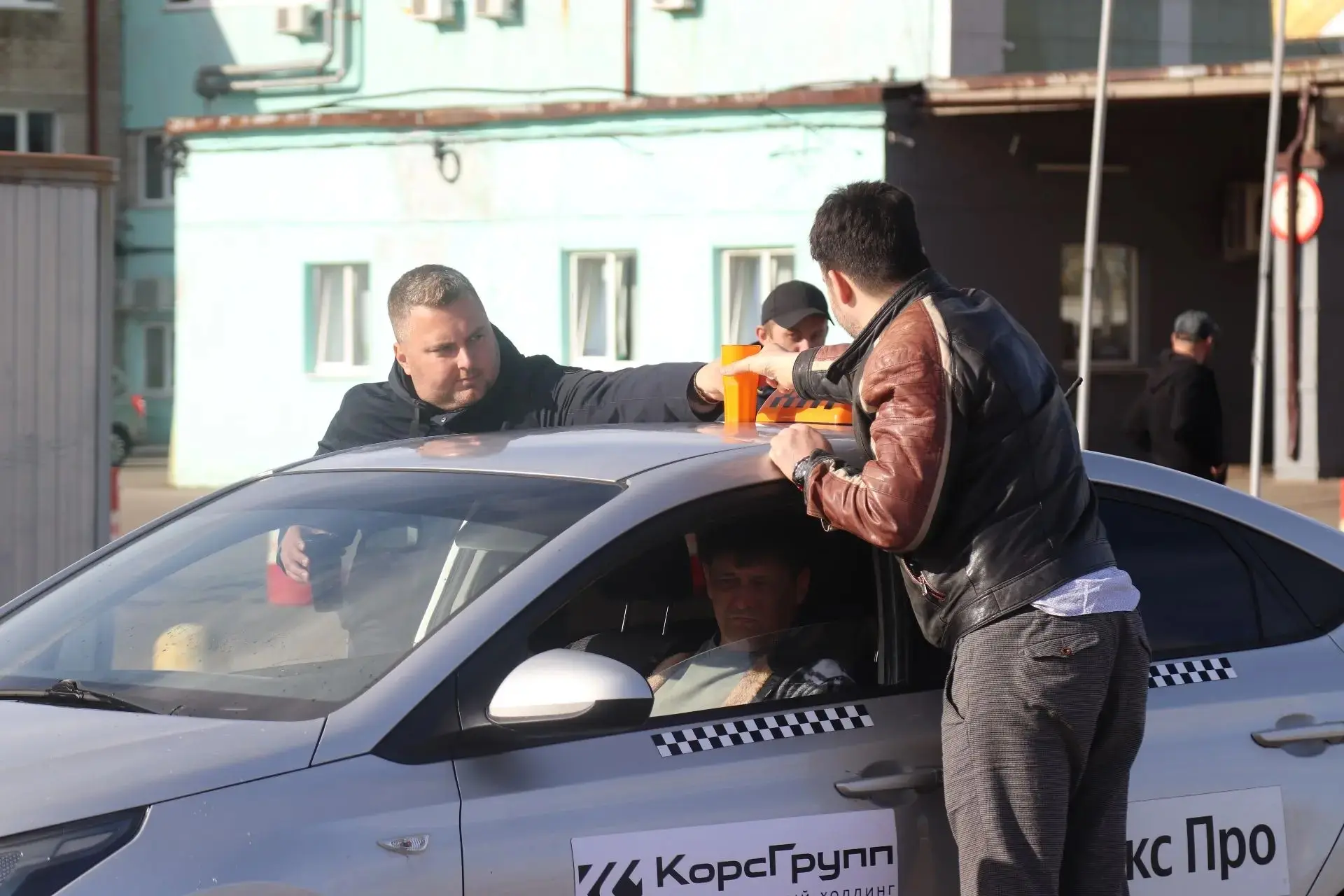 В Ярославле выбрали лучшего таксиста региона. Об этом сообщили в пресс-службе правитель...