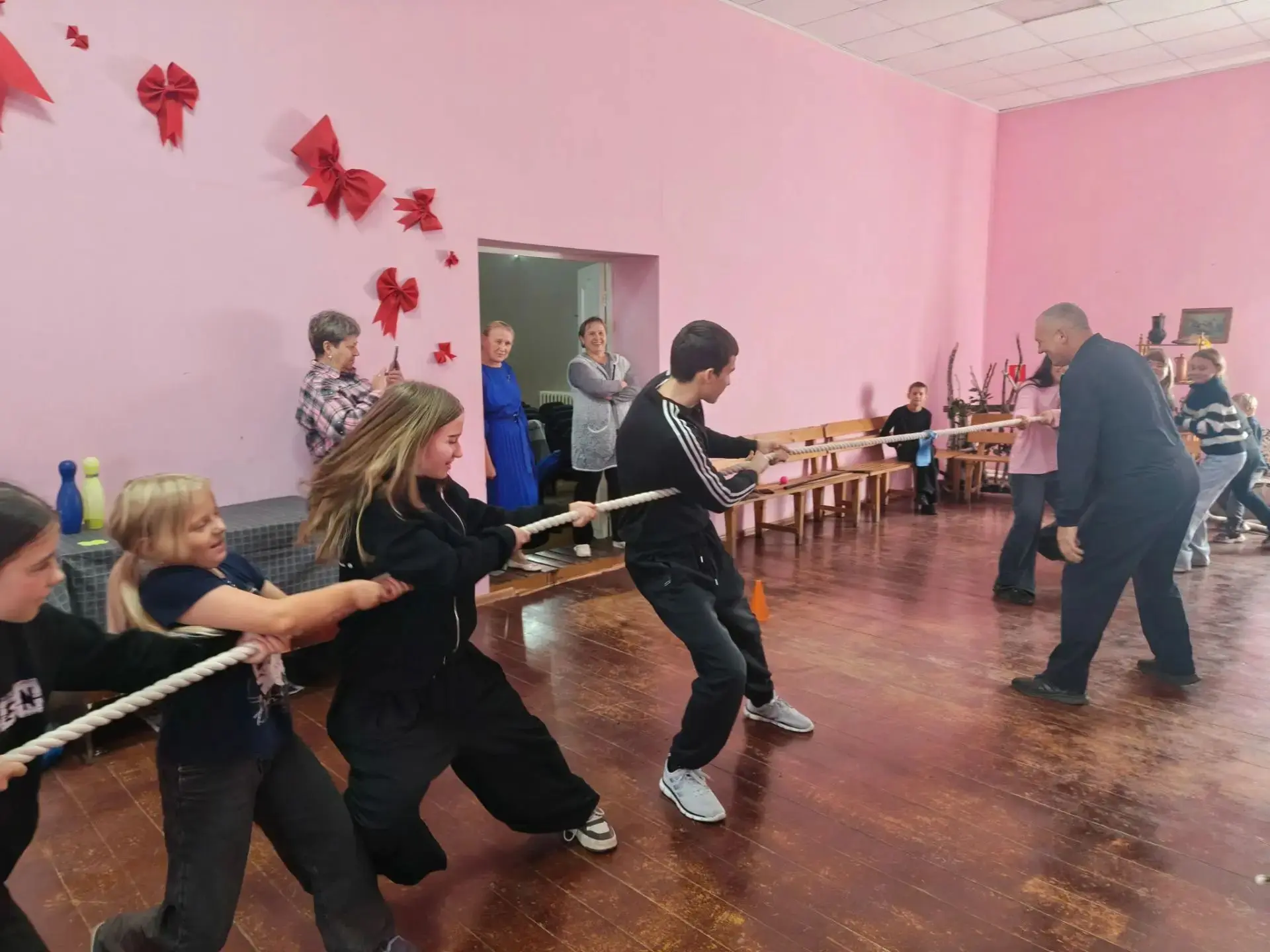 В нашей школе прошёл настоящий праздник для всей семьи — Семейный фестиваль! ️ В нём др...